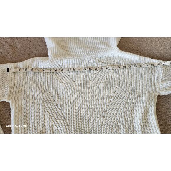 JustFab Cream White Cowel Neck Cheveron Pattern Long Sleeve Sweater Womens Small - Picture 3 of 10